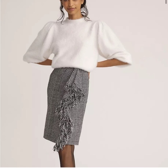 Mare Mare Dresses & Skirts - Anthropologie Black and White Houndstooth Fringe Skirt by Mare Mare